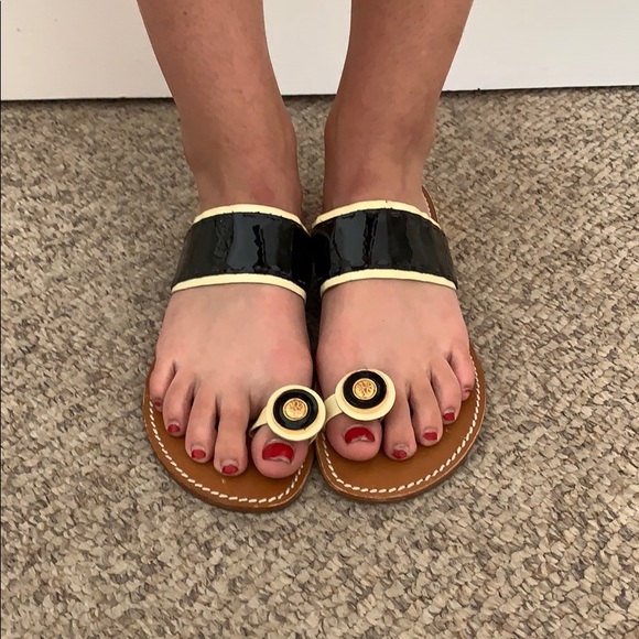 Tory Burch Shoes - Tory Burch black patent Toe strap logo sandal 10.5